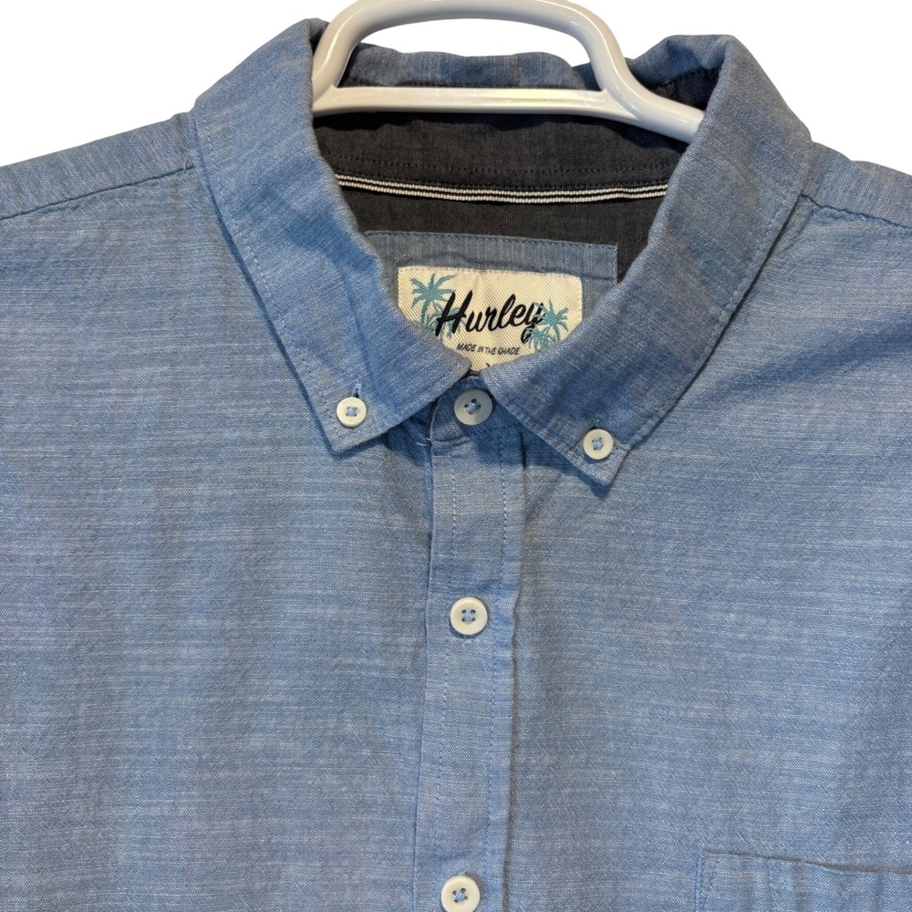 Hurley Mens XXL Short Sleeve Button Down Shirt Light Blue Chambray Casual Surf